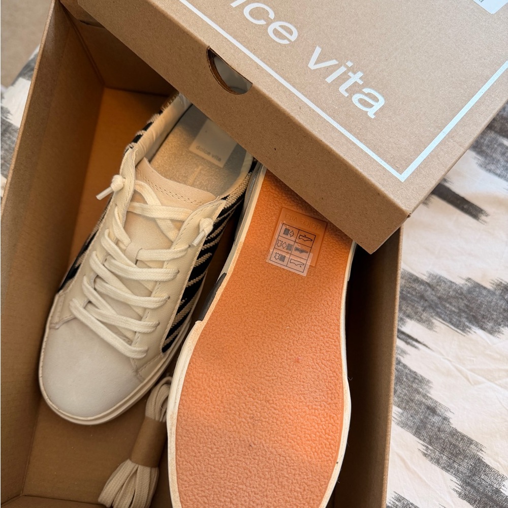 Brand New Dolce Vita Women's White and Zebra Sneakers